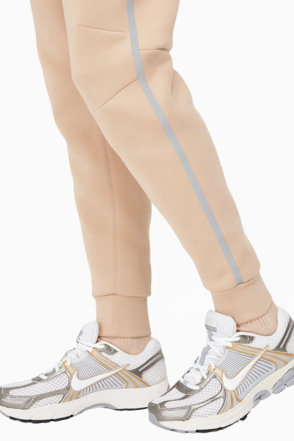 Штаны Nike Sportswear Tech Fleece - бежевый