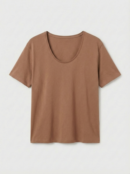 Свободная футболка со швом на спине