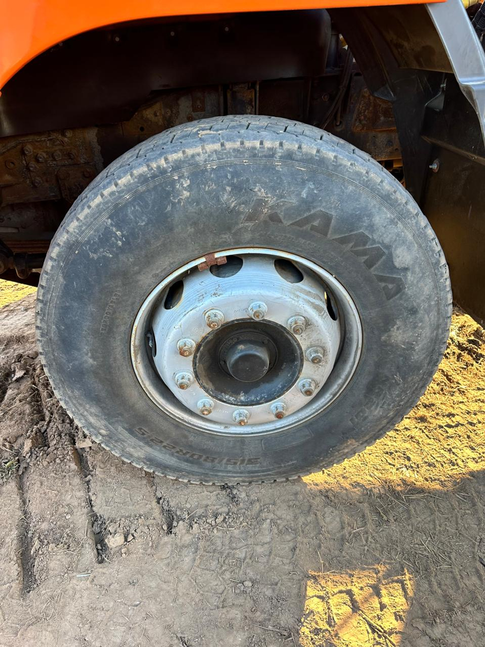 СмолМаш СДК* на шасси КамАЗ 6520 6x4 КДМ СДК-6520 (Дизельный, 8.9 л, 390 л.с, МТ)