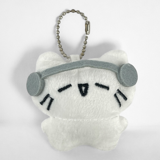 Мягкий брелок Белый котик в наушниках