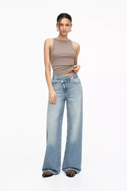 PULL&BEAR ШИРОКИЕ ДЖИНСЫ НА ЗАПАХЕ, ВЫЦВЕТШИЙ СИНИЙ