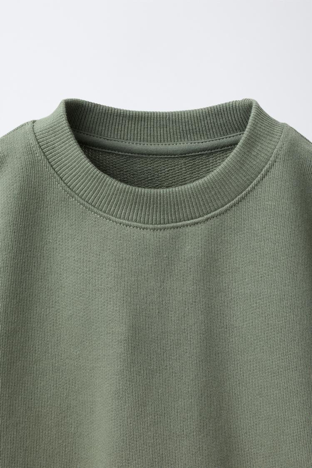 ZARA КОМПЛЕКТ ИЗ ТОЛСТОВКИ И БРЮК-ДЖОГГЕРОВ С ЭТИКЕТКОЙ, ЗЕЛЕНЫЙ