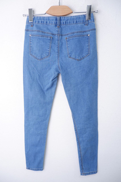 Джинсы светлые на 14-16 лет