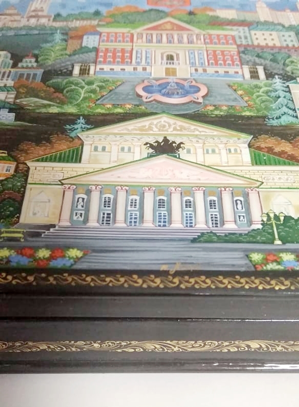 Шкатулка "Достопримечательности Москвы"  худ. Костерина (Ручная роспись Палех)