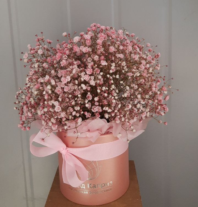 Композиция из розовой гипсофилы