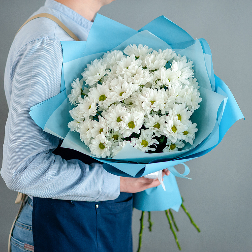 Букет из белой хризантемы размер S