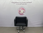 Кресло парикмахера Квадрат (основание - пятилучье)