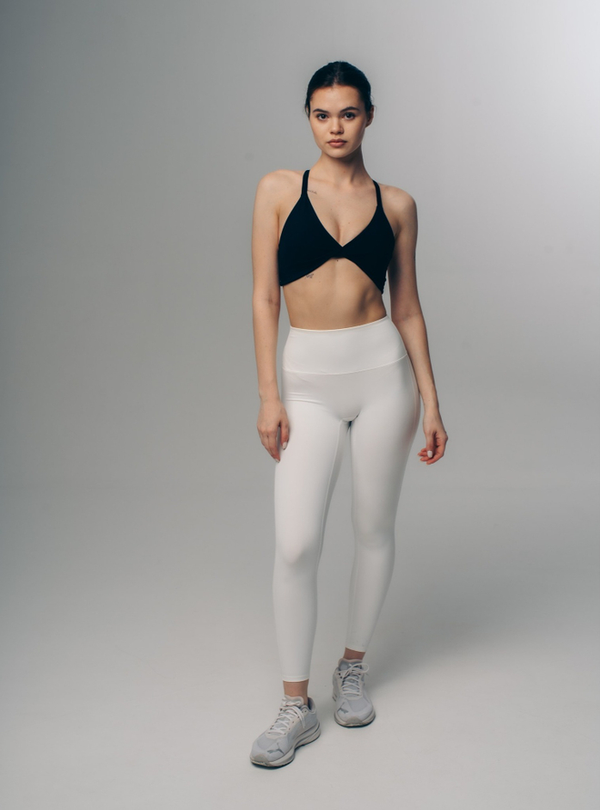 Утягивающие легинсы из эластичной ткани