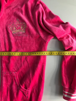 Толстовка красивого яркого цвета, визуально на 10/11 лет