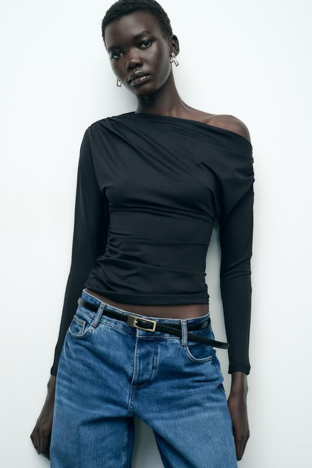 ZARA АСИММЕТРИЧНЫЙ ТОП СО СБОРКАМИ, ЧЕРНЫЙ