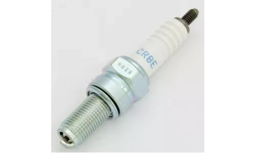 Свеча зажигания NGK CR8E