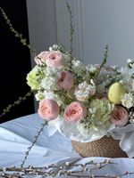 Композиция в плетеной корзине-размер L