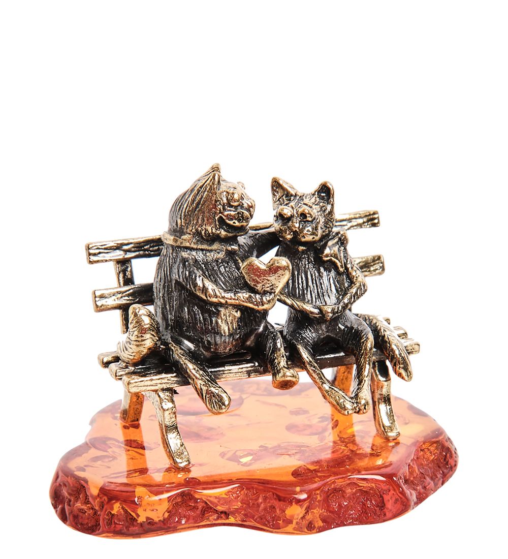 AM-1055 Фигурка «Коты Пара с сердцем» (латунь, янтарь)