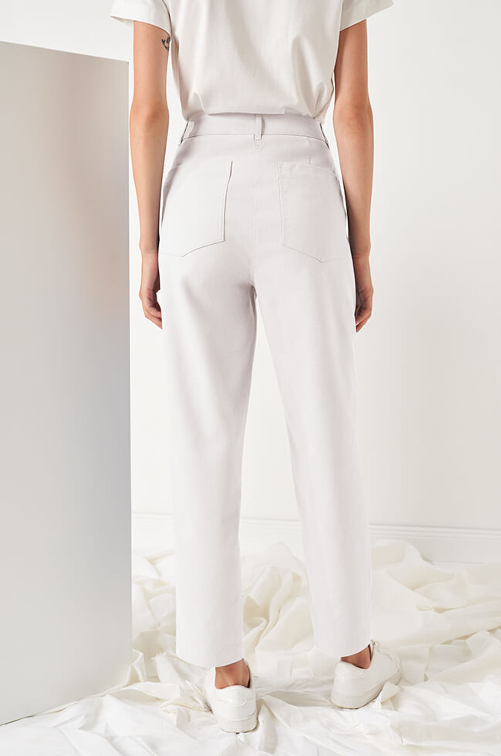 3972 Брюки женские (молочный)