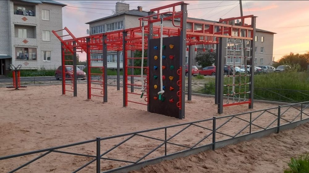 Умная спортивная площадка 009