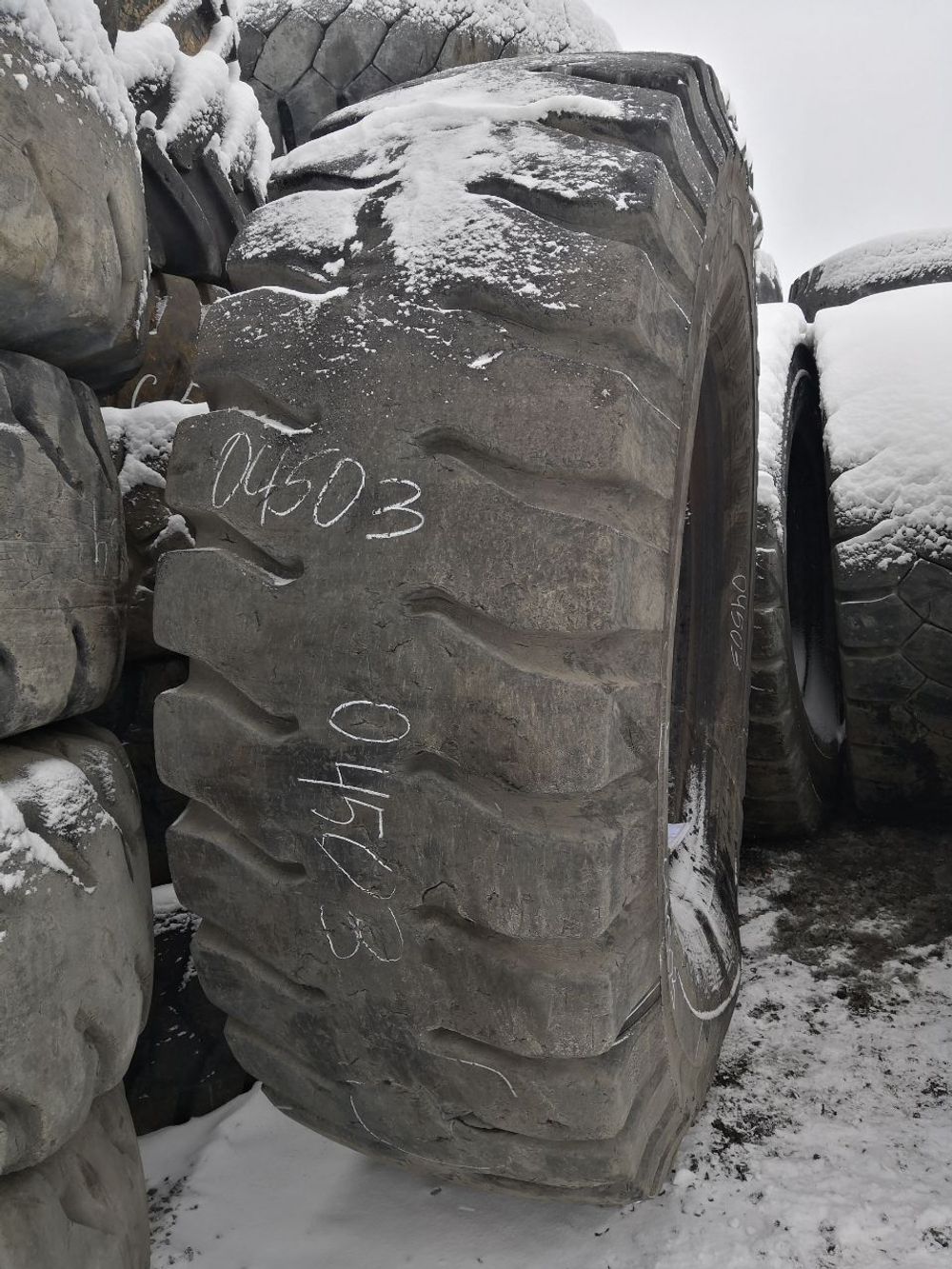 33.00R51 Bridgestone VRLS шина б/у