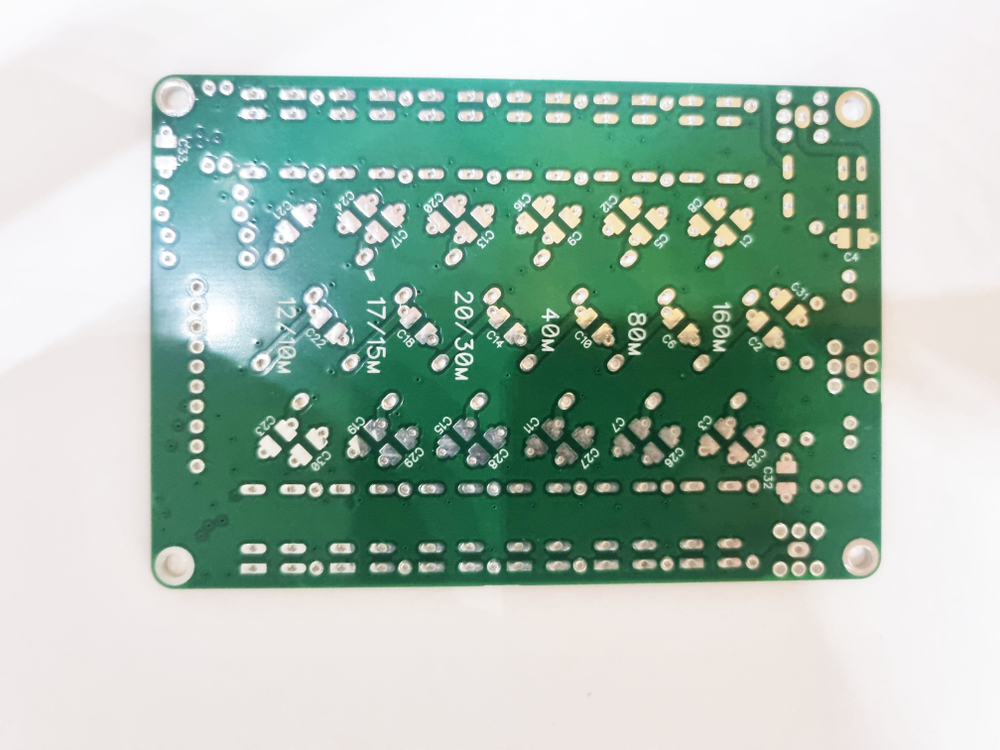 Печатная плата двухзвенных фильтров нижних частот ФНЧ-2, версия платы 3.0