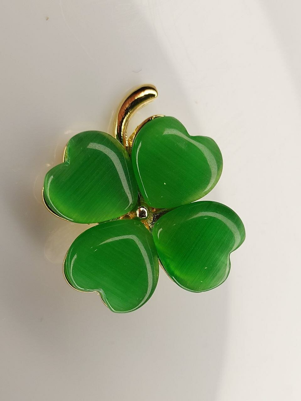 Брошка "Большой четырехлистный клевер". Символ удачи.