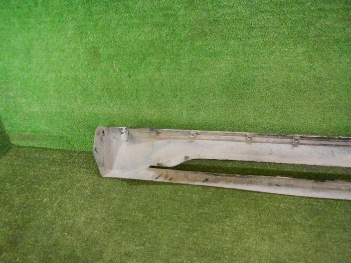 Накладка порога правая Lexus LX 3 (2015-2023)