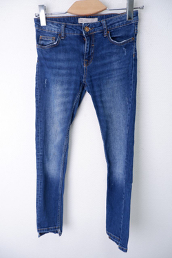 Джинсы Zara базовые 42 размер