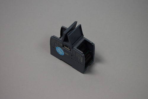 SIEMENS 6ES7223-1BH30-0XB0