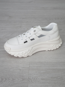 Кроссовки женские летние