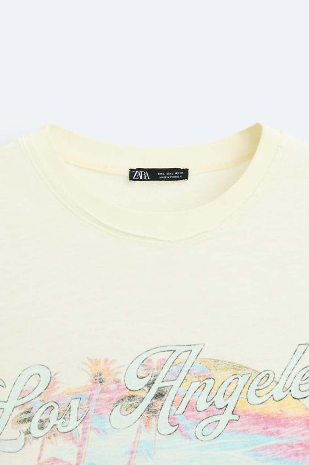 ZARA ФУТБОЛКА ИЗ ТКАНИ С ЭФФЕКТОМ ПОТЕРТОСТИ С ПРИНТОМ, ВАНИЛЬНЫЙ
