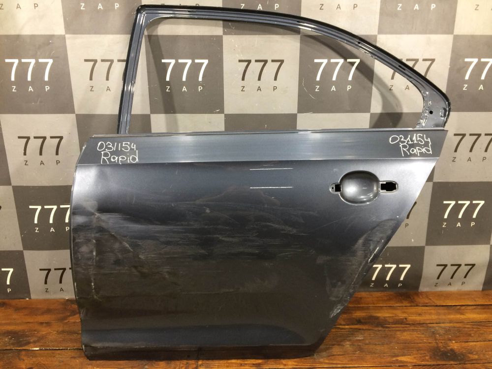 Дверь задняя левая Polo 6 / Rapid 1-2 Б/У Оригинал 60u833311