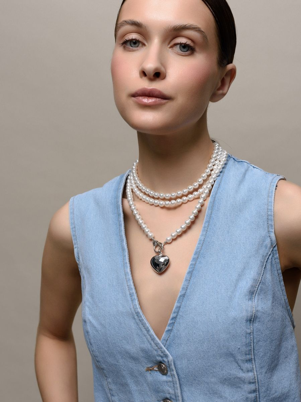 Колье "Pure" White Very Long из перламутра Silver