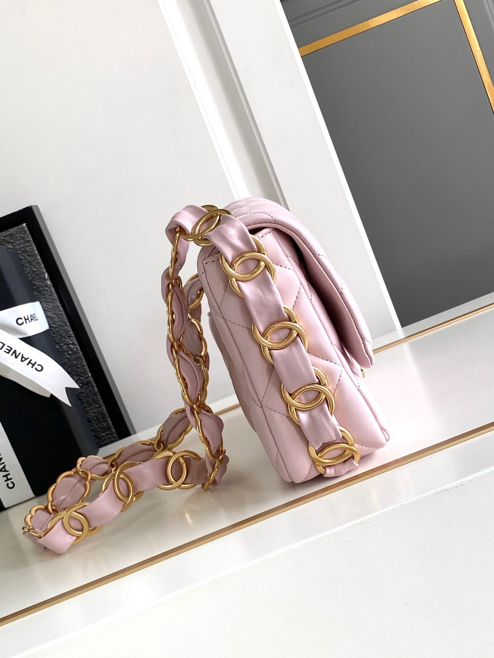 Chanel Bag 22 cm