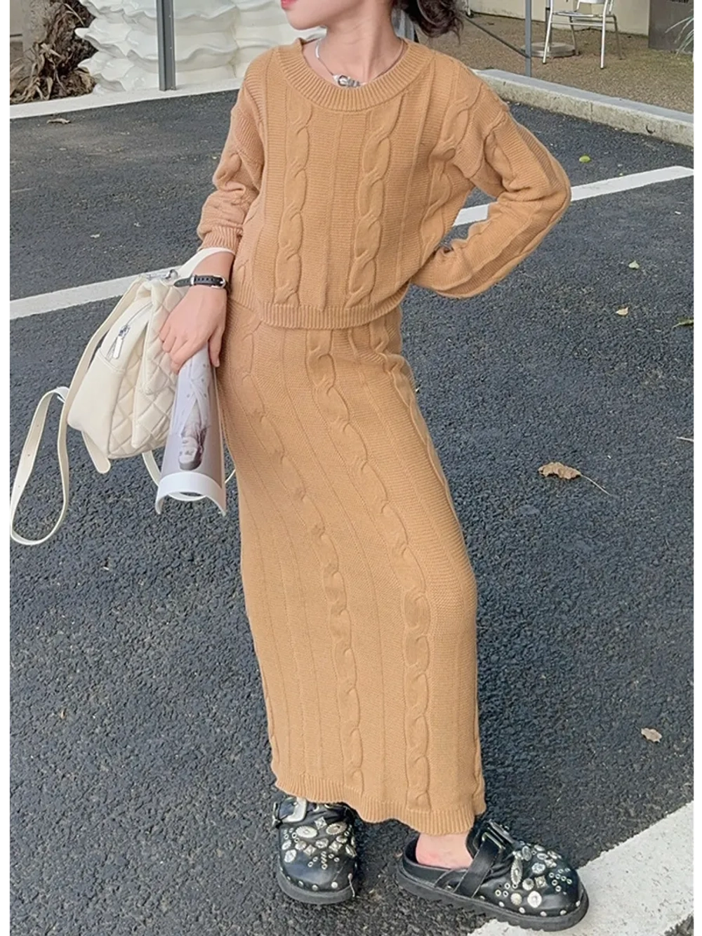 Костюм вязаный