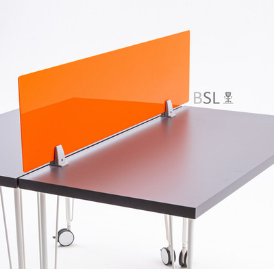 Экран на струбцинах с зажимом оранжевый "глухой"