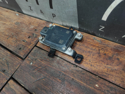 Датчик слепых зон задний левый Geely Tugella 19-нв Б/У Оригинал 6608043089