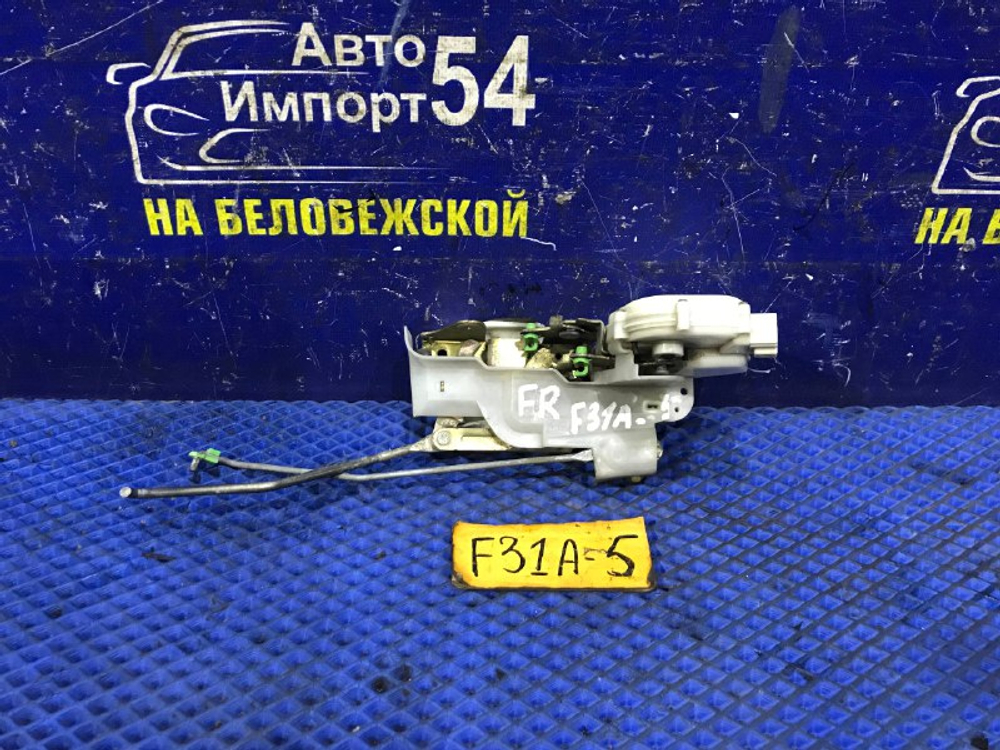 Замок двери передней правой MITSUBISHI DIAMANTE 2000