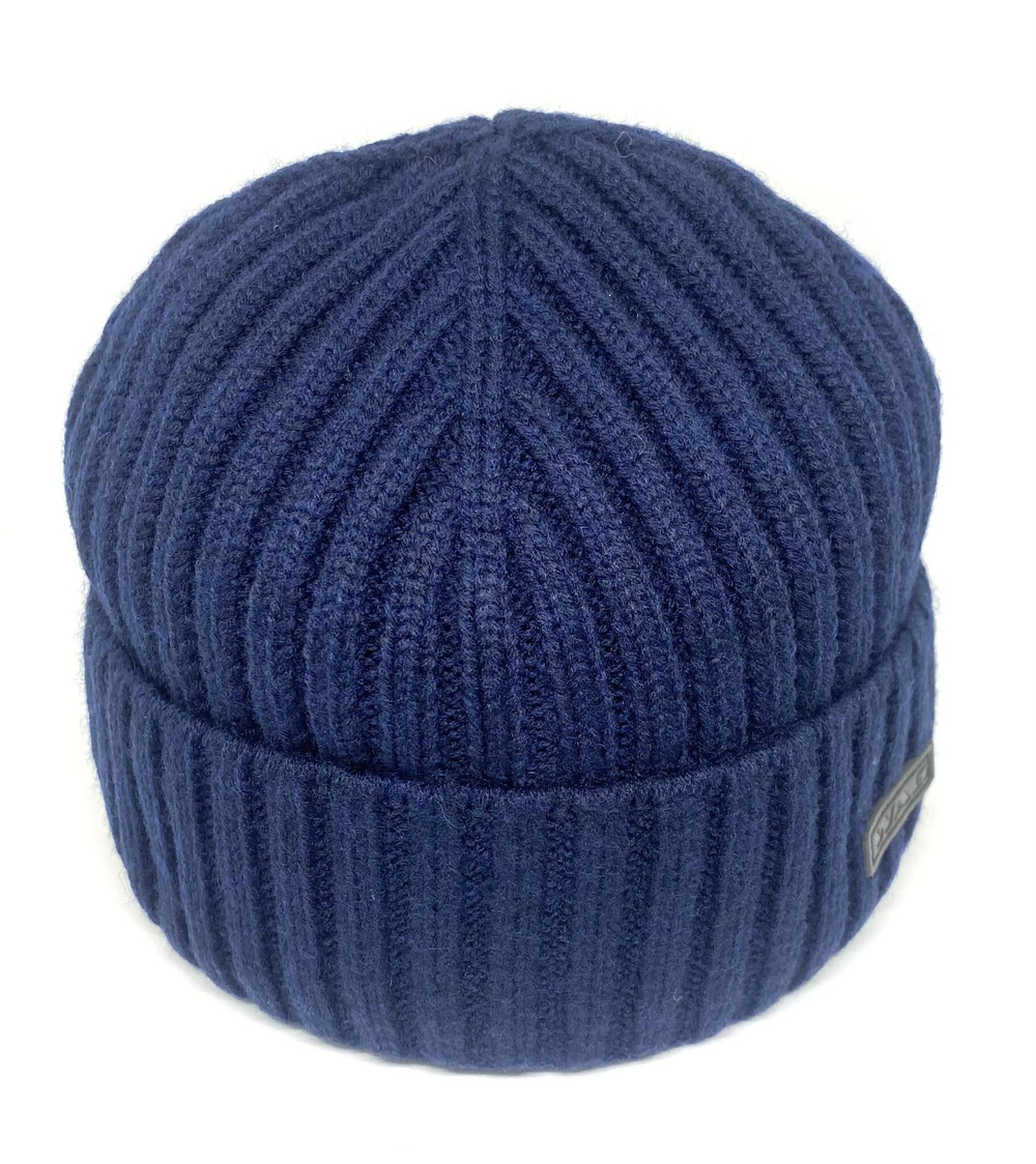 Шапка классическая с отворотом на флисе