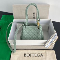 Bottega Veneta Small Parachute 21 cm