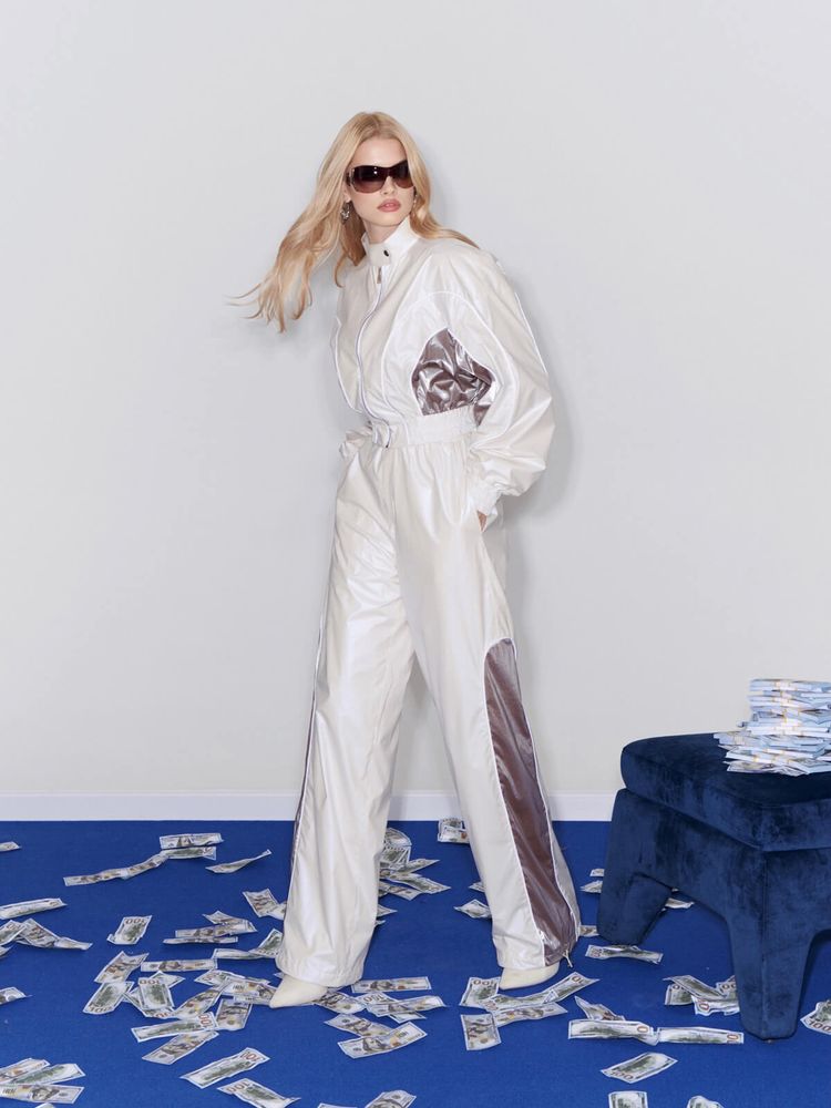 Бомбер молочный «Жена авторитета»