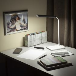 Настольный светильник ЭРА NLED-474-10W-W светодиодный белый