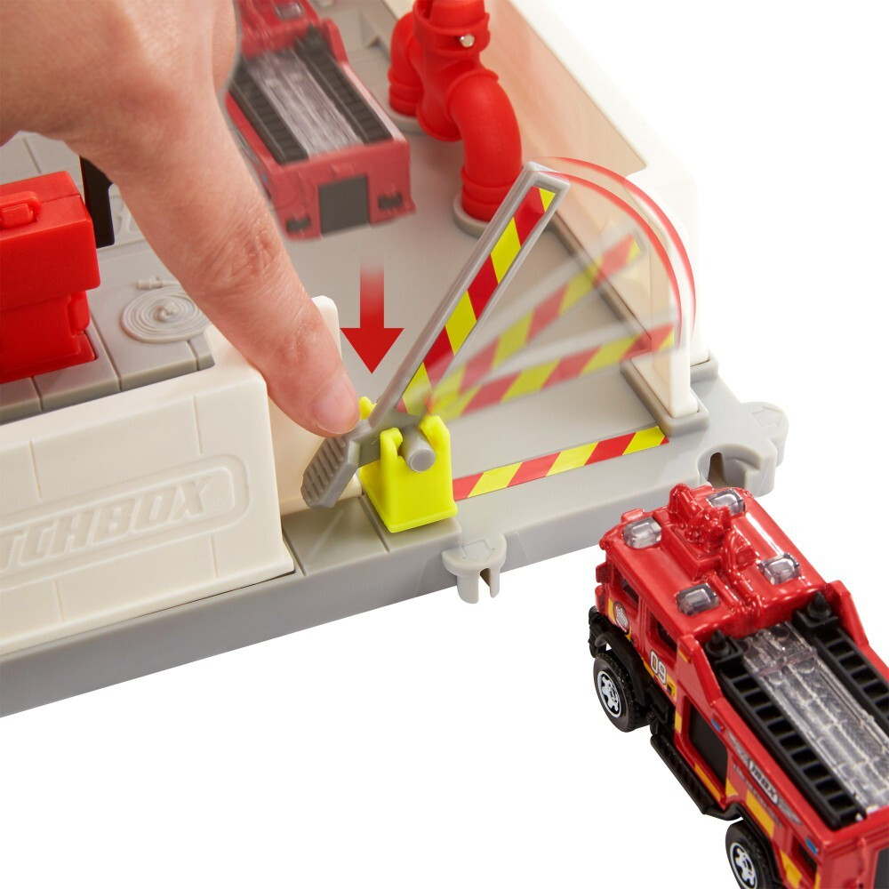 Matchbox Action Drivers - Real Life Adventures Fire Station Set Light Sound HBD76 / артикул   HBD74 HBD76  / GTIN 887961986457
