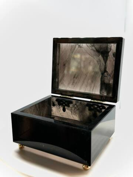 Шкатулка из Обсидиана