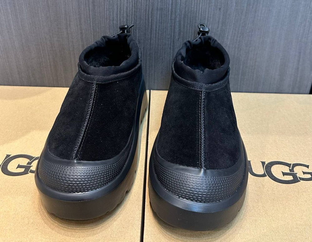 UGG