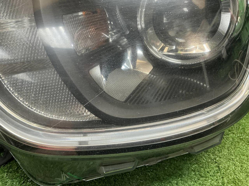 Фара левая Mini Countryman F60 (2016-2020) LED