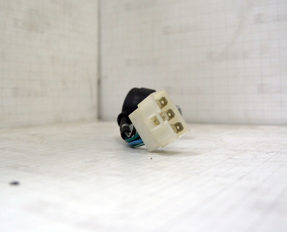 Выключатель двигателя для AGE 2500/ AGE 3500 / AGE 3500D/AGE 6500D/ AGE 7500D / AGE 8500D для двигателя SR168F-2  (2.56.01.011901)