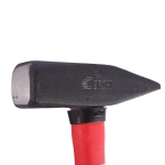 Молоток слесарный кованый с фиберглассовой рукояткой 600 г DERZHI