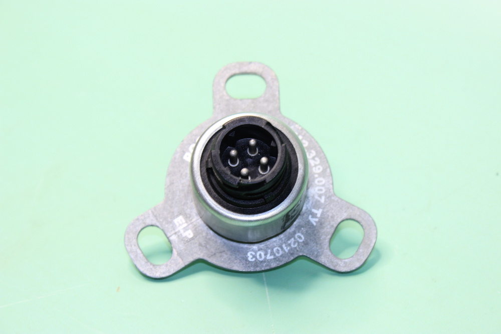 Датчик спидометра КамАЗ н/о электронный /4222.3843010,9М2.329.007/