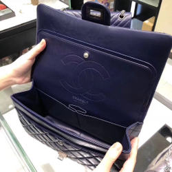 Chanel 2.55 28 cm