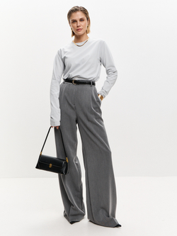 Серый лонгслив свободного кроя