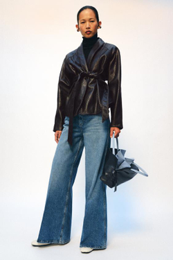 ZARA ДЖИНСЫ ZW COLLECTION FLARE С ВЫСОКОЙ ПОСАДКОЙ, ВЫЦВЕТШИЙ СИНИЙ