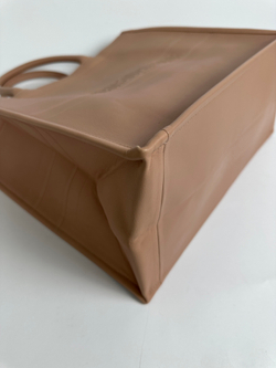 Сумка Christian Dior Book Tote Leather