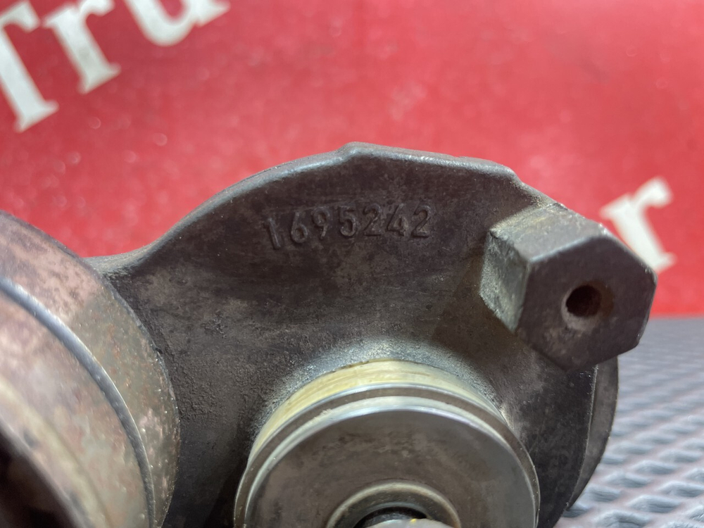 Натяжитель ремня